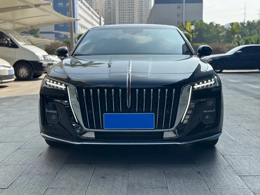 Hongqi H5 — фото 2