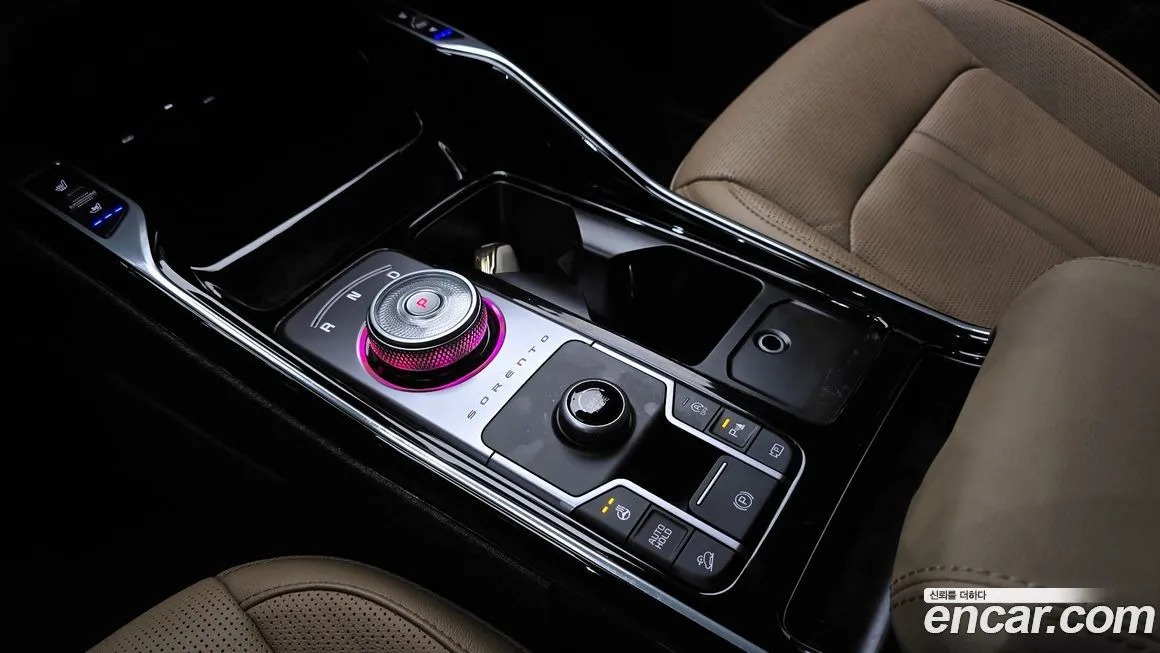 Kia Sorento — фото 9