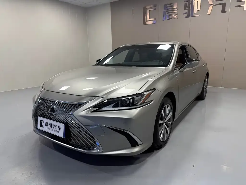 Lexus ES 2021 из CN, фото 1