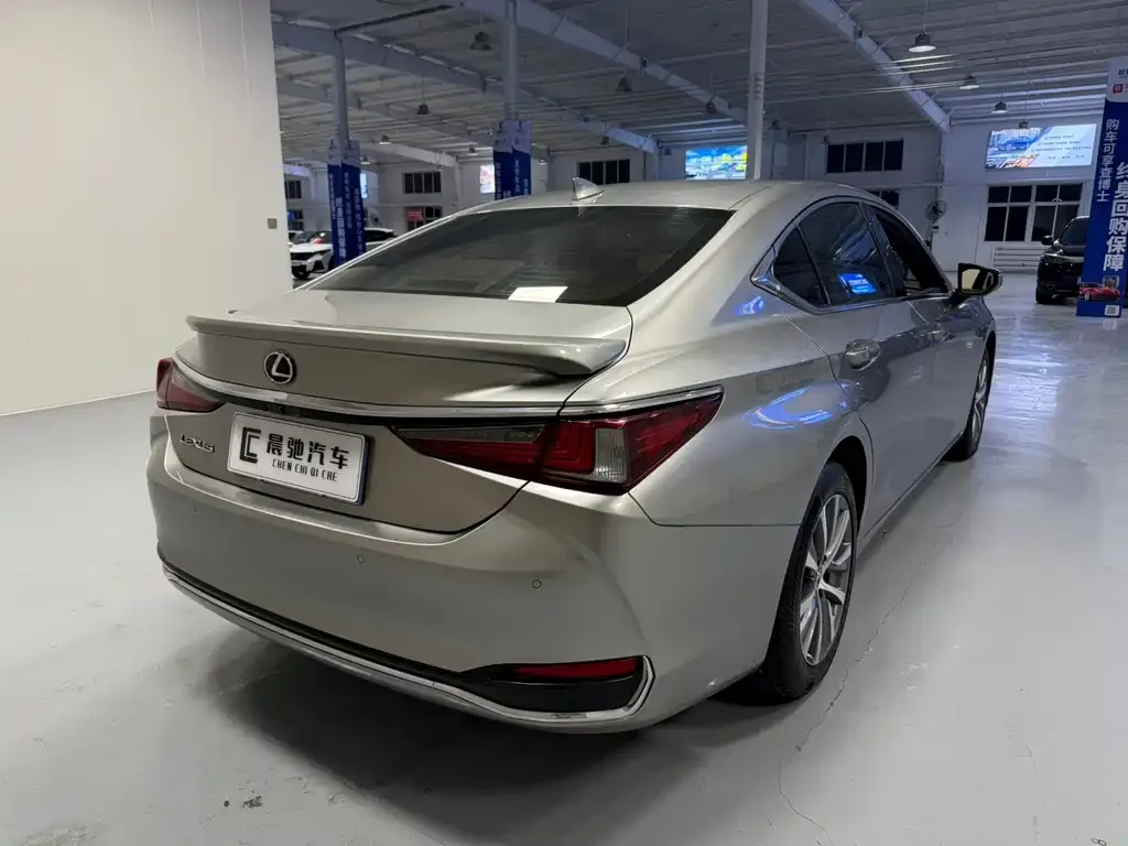 Lexus ES 2021 из CN, фото 4