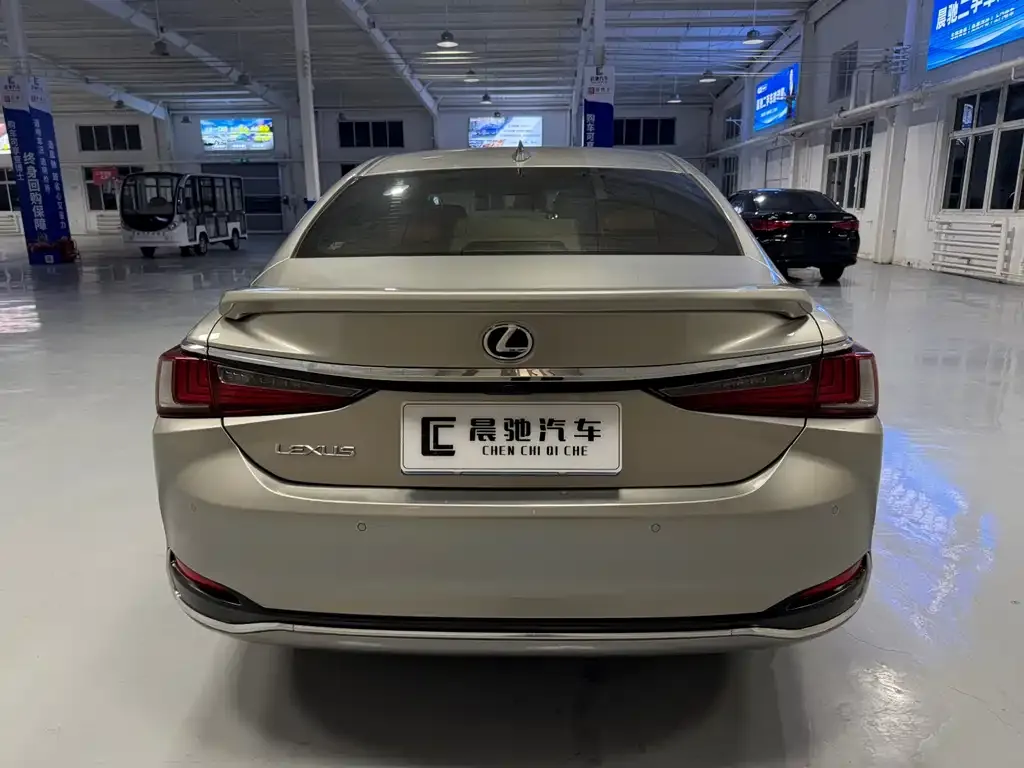Lexus ES 2021 из CN, фото 5