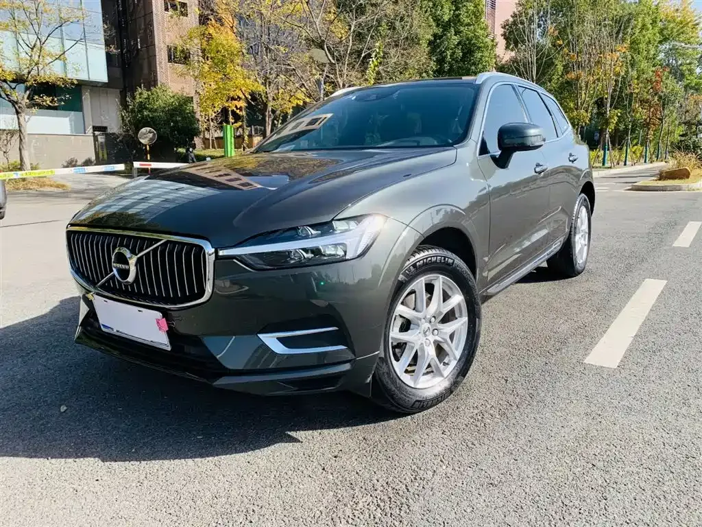 Volvo XC60 2021 из CN, фото 1
