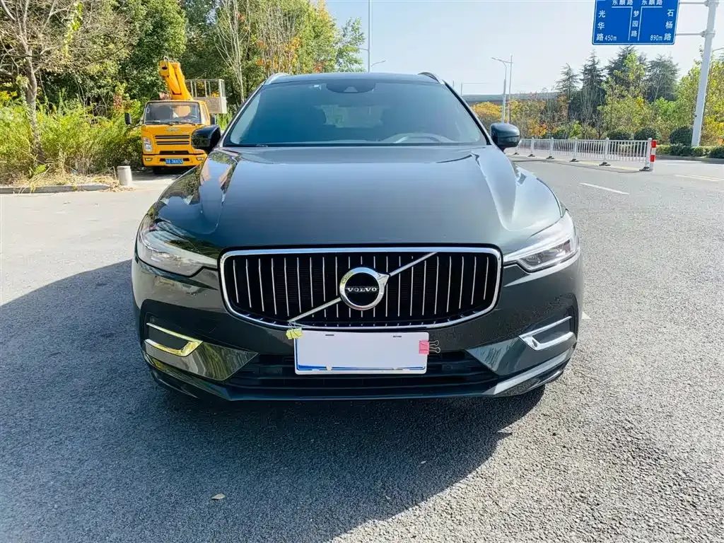 Volvo XC60 2021 из CN, фото 3