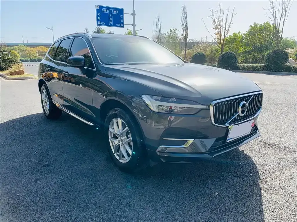 Volvo XC60 2021 из CN, фото 4
