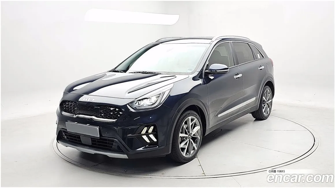 Kia Niro — фото 1