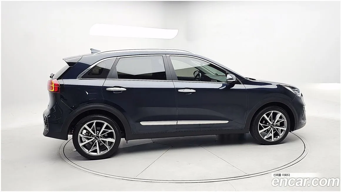 Kia Niro — фото 4