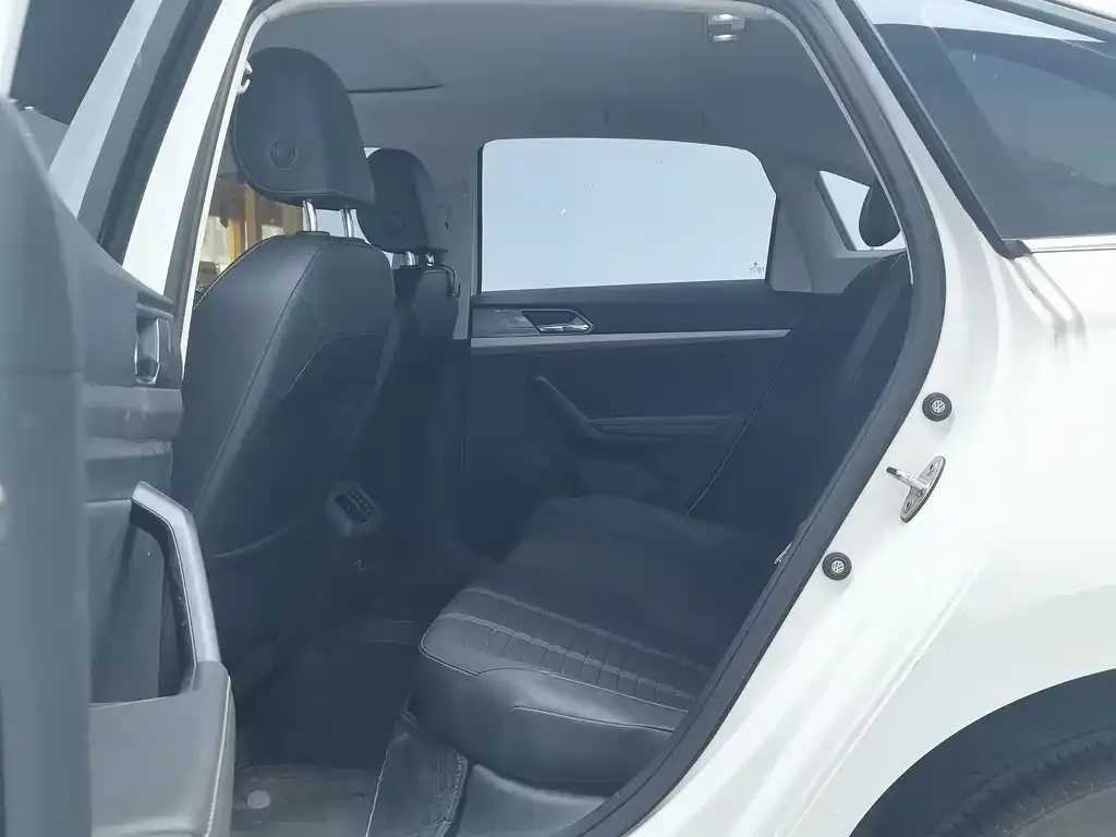Volkswagen Lavida 2022 из CN, фото 5