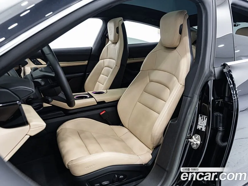 Porsche Taycan 2024 из KR, фото 10