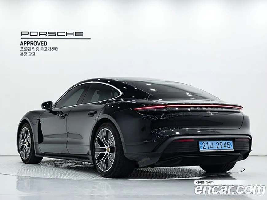 Porsche Taycan 2024 из KR, фото 2