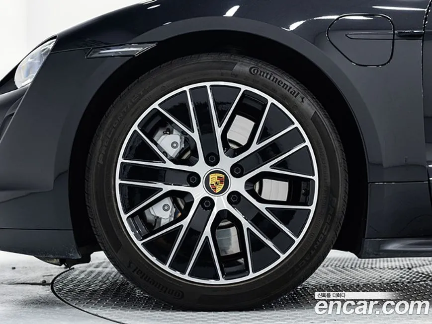 Porsche Taycan 2024 из KR, фото 5