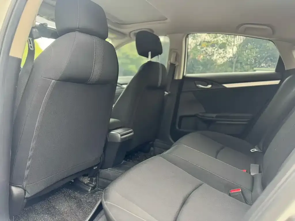 Honda Civic 2021 из CN, фото 8