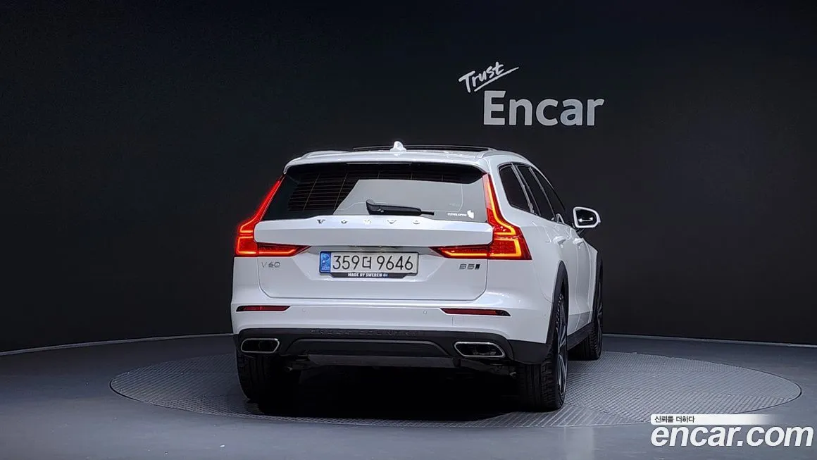 Volvo V60 — фото 4