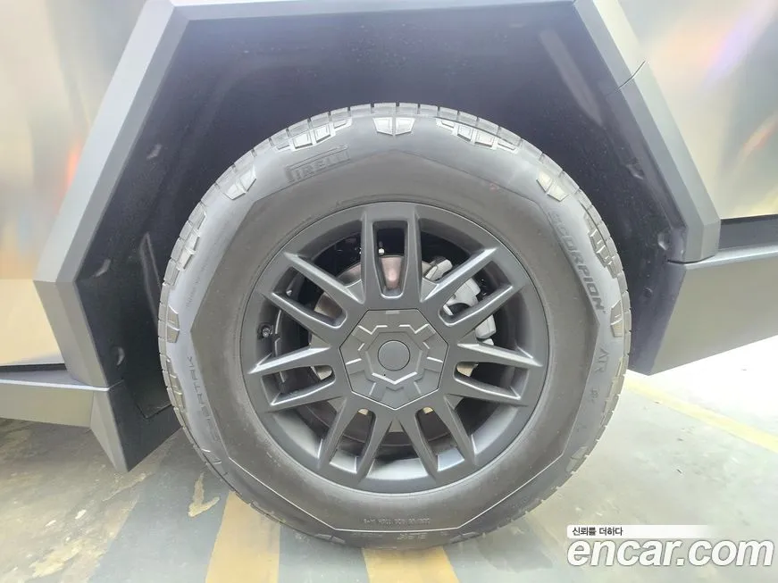 Tesla Cybertruck 2025 из KR, фото 5