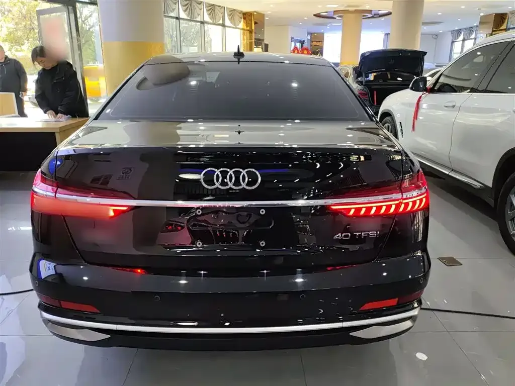 Audi A6L — фото 6