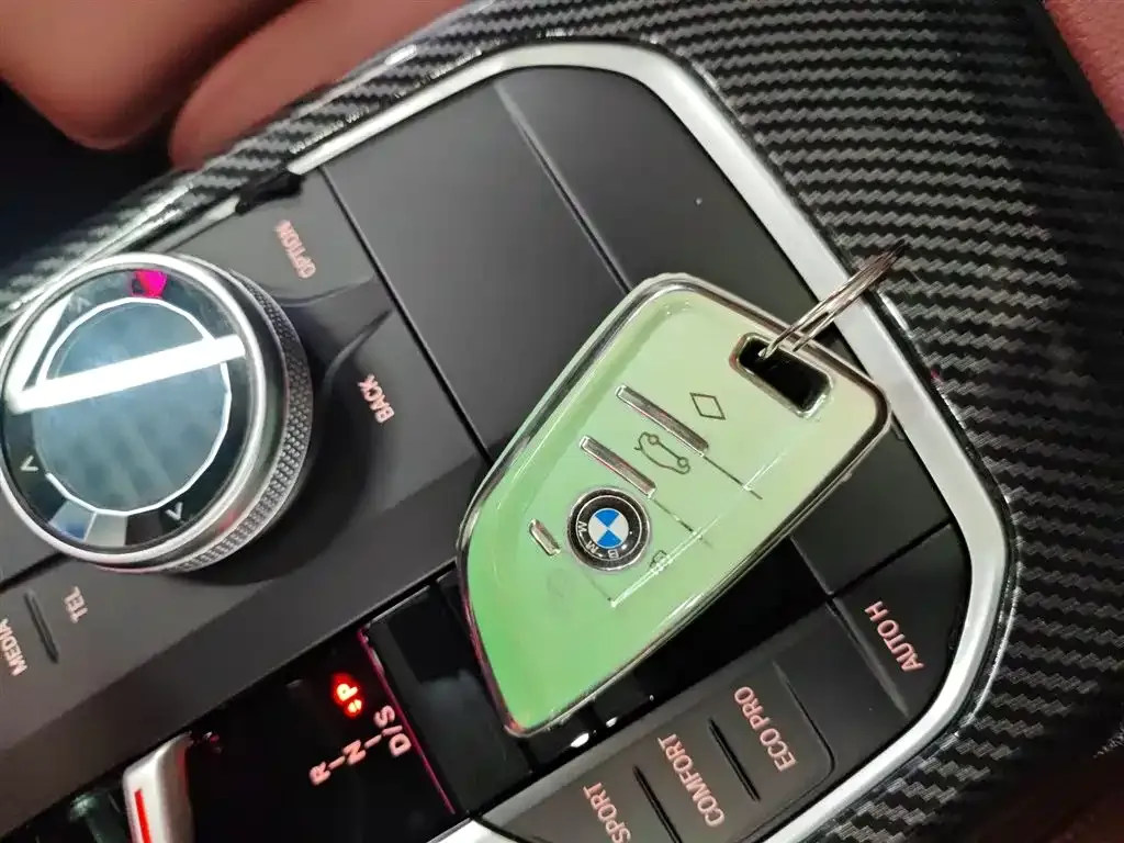 BMW 3 Series 2025 из CN, фото 9