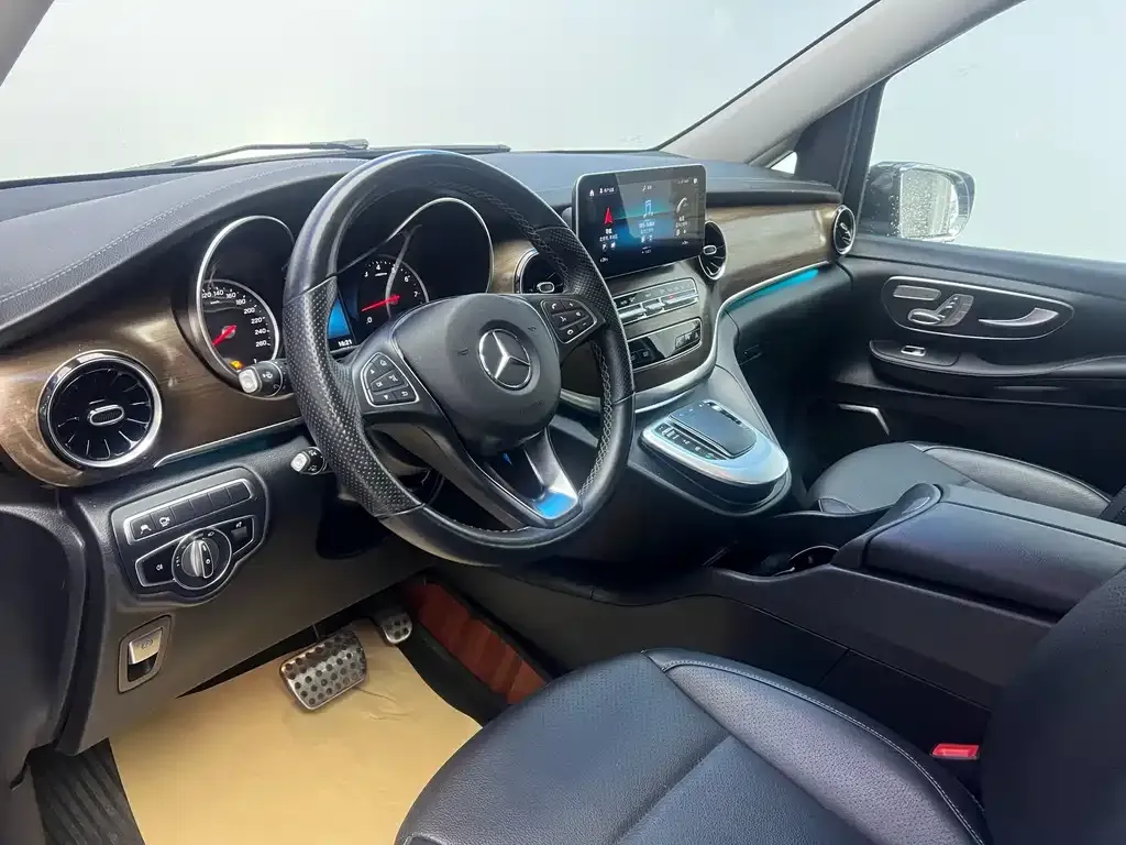 Mercedes-Benz V-Class 2021 из CN, фото 4