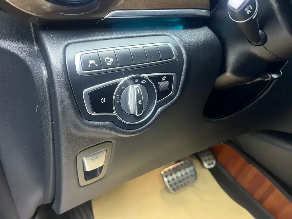 Mercedes-Benz V-Class 2021 из CN, фото 5