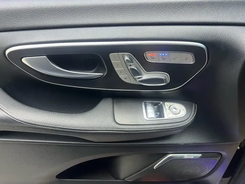 Mercedes-Benz V-Class 2021 из CN, фото 6