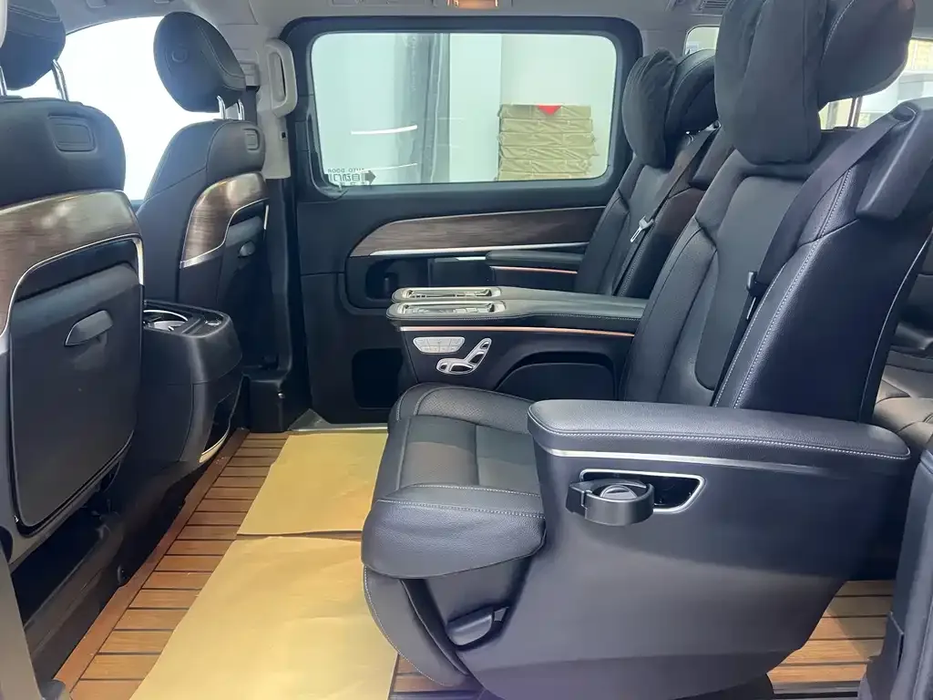 Mercedes-Benz V-Class 2021 из CN, фото 8