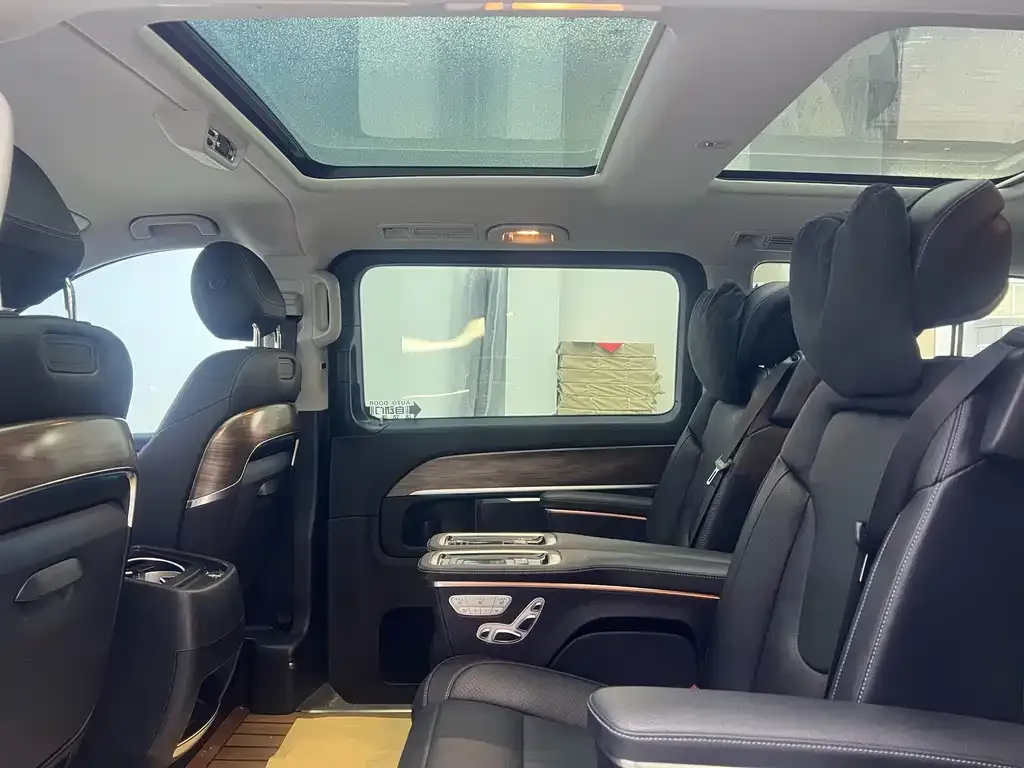 Mercedes-Benz V-Class 2021 из CN, фото 9