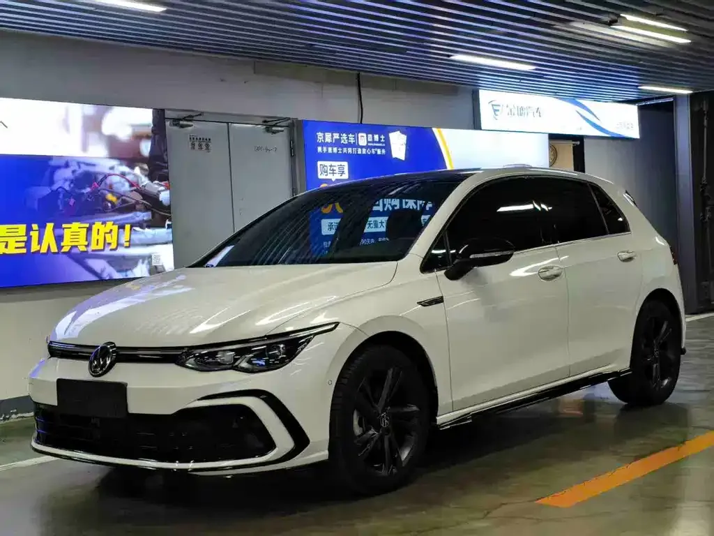 Volkswagen Golf 2022 из CN, фото 1