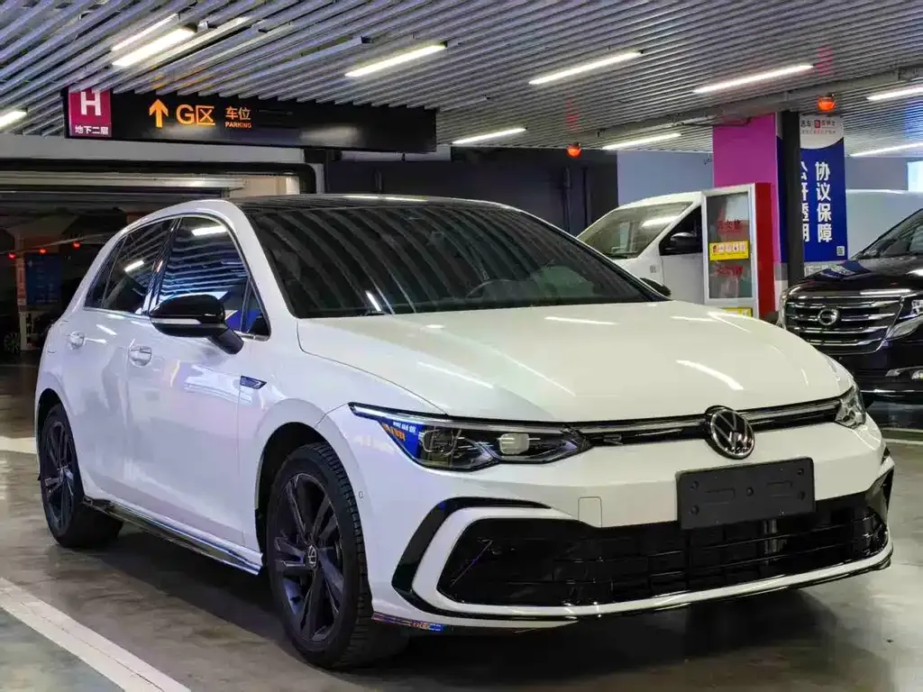 Volkswagen Golf 2022 из CN, фото 3