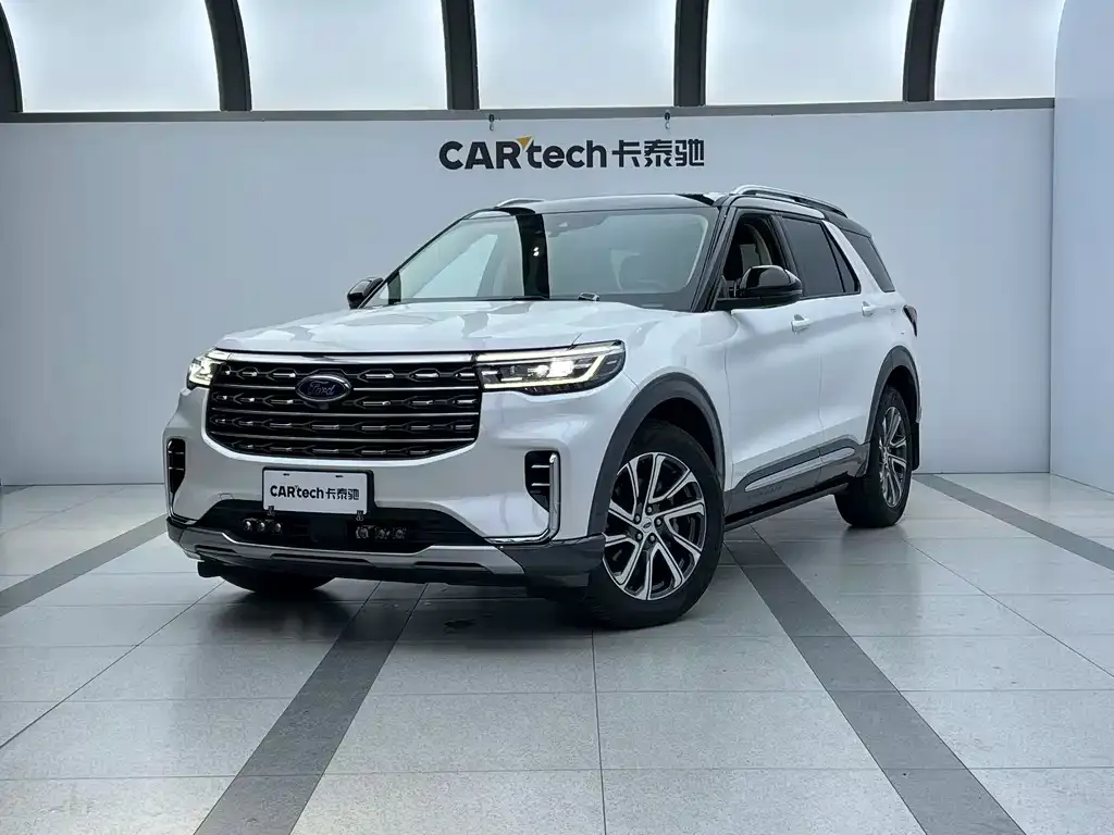 Ford Explorer 2023 из CN, фото 1