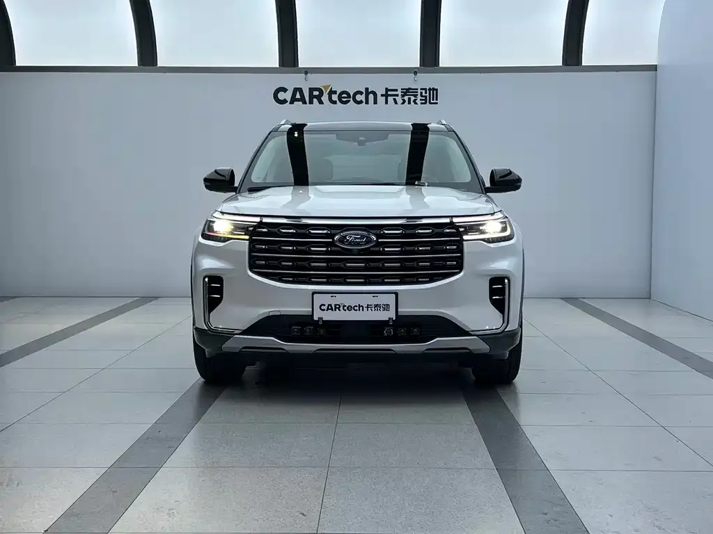 Ford Explorer 2023 из CN, фото 3