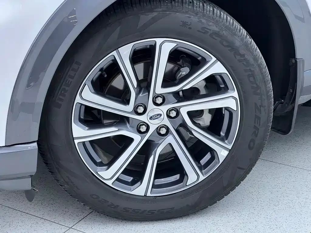 Ford Explorer 2023 из CN, фото 8
