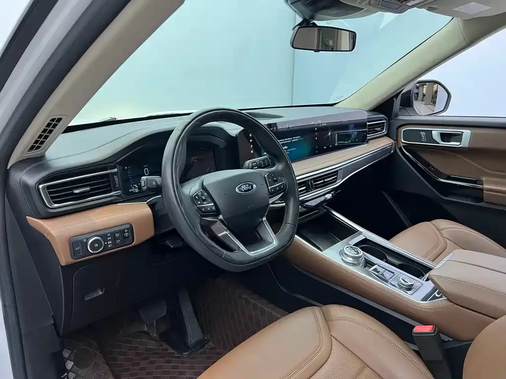 Ford Explorer 2023 из CN, фото 9
