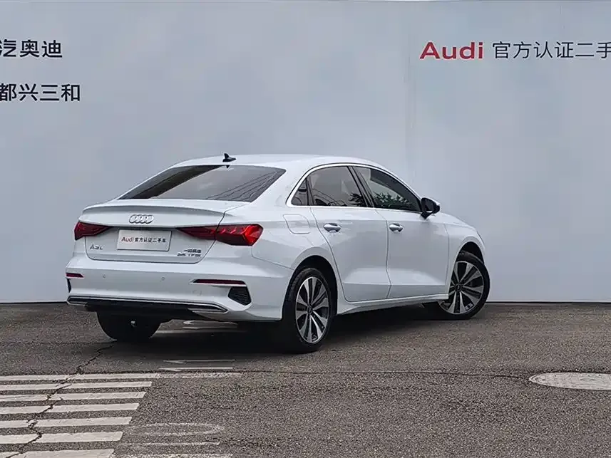 Audi A3 2023 из CN, фото 4
