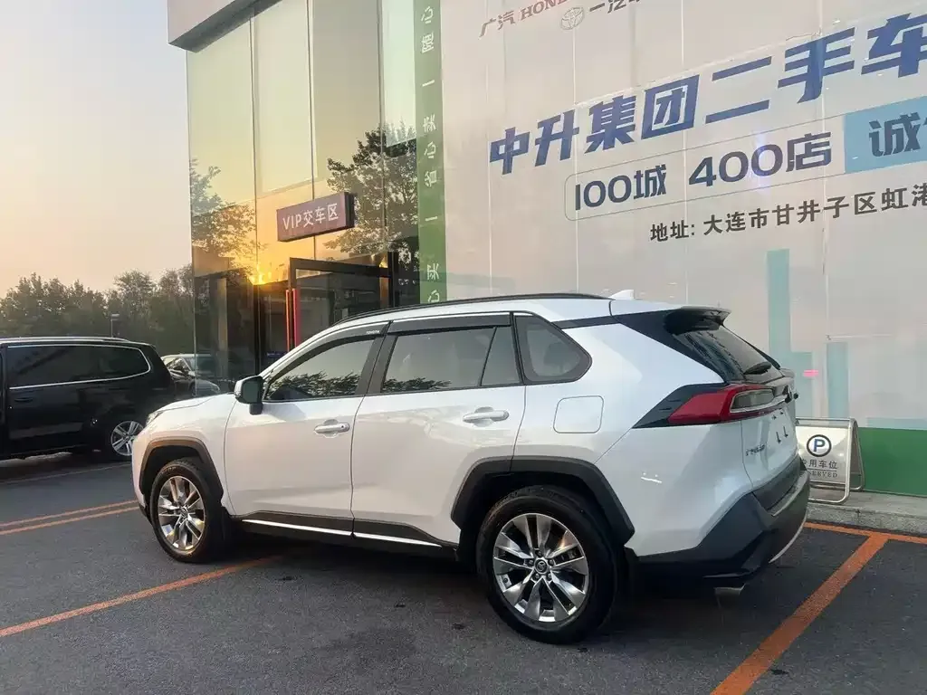 Toyota Wildlander 2022 из CN, фото 3