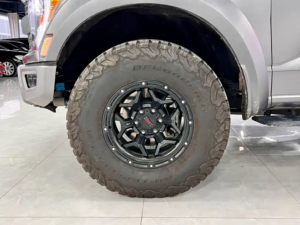 Ford F-150 Raptor 2023 из CN, фото 5