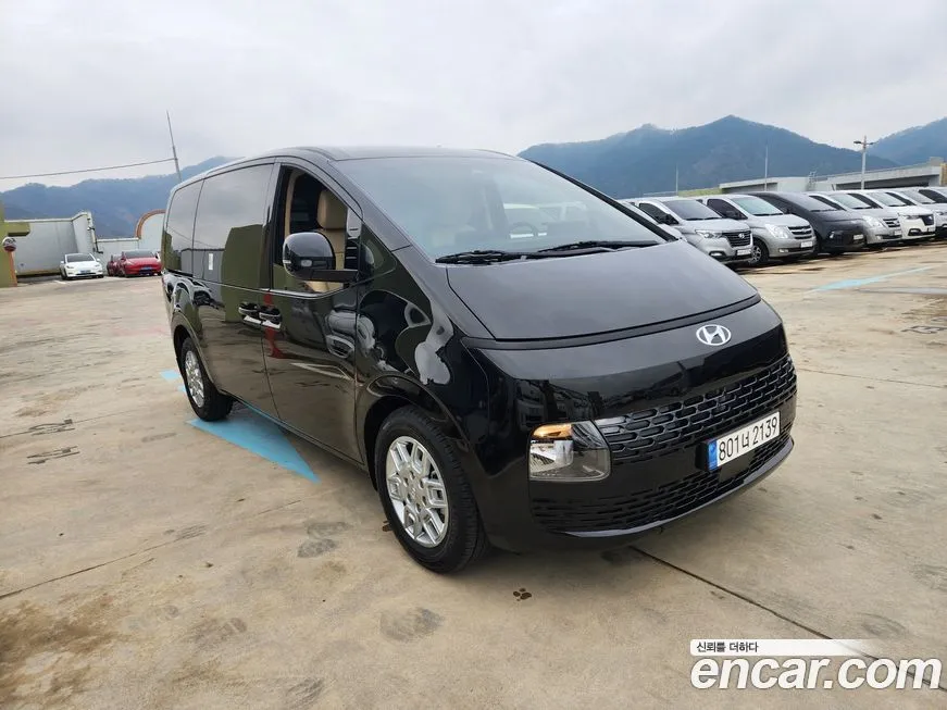 Hyundai Staria — фото 3