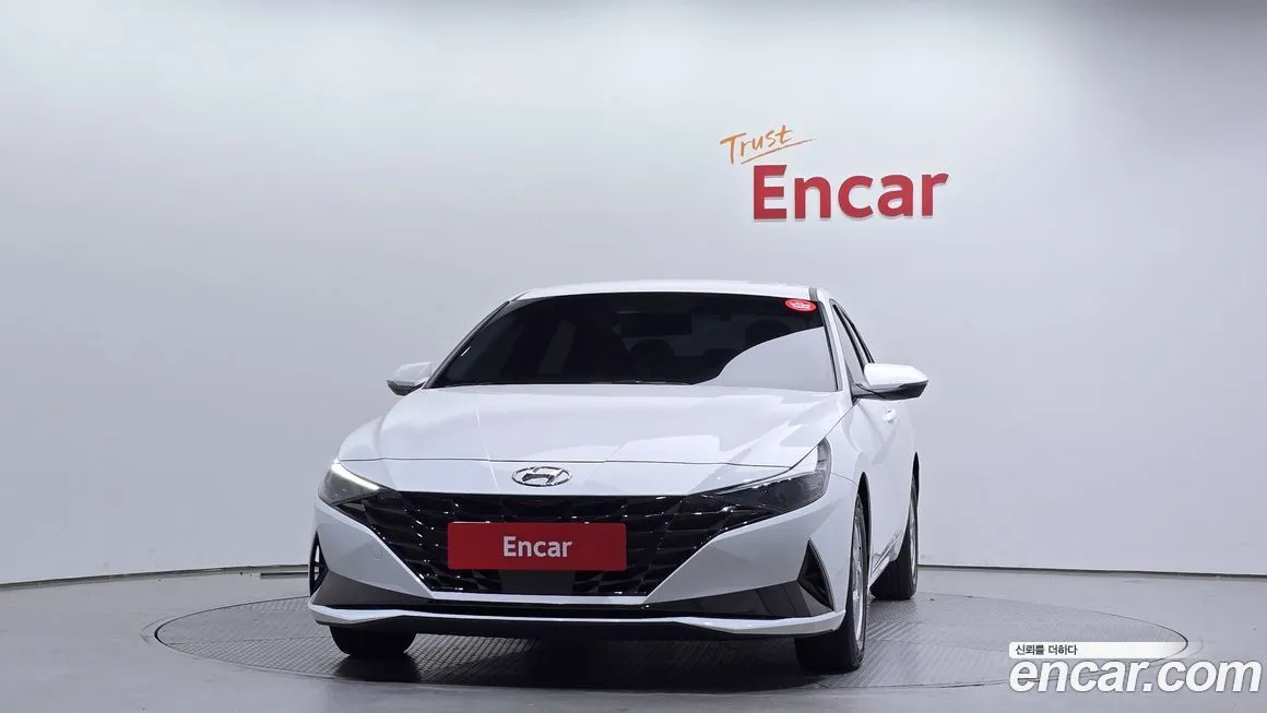 Hyundai AVANTE — фото 3