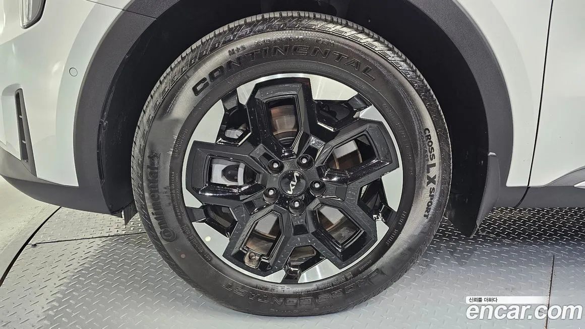 Kia Sorento — фото 5