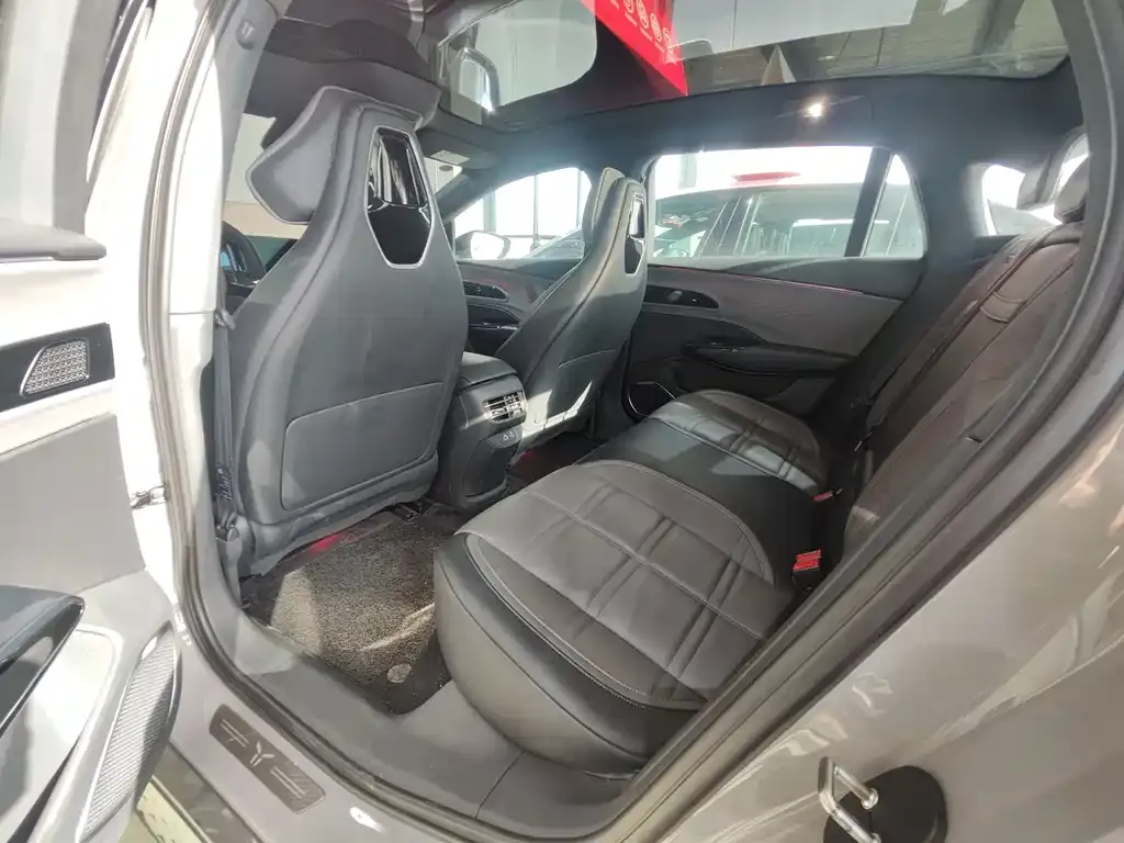 Hongqi EH7 2024 из CN, фото 6