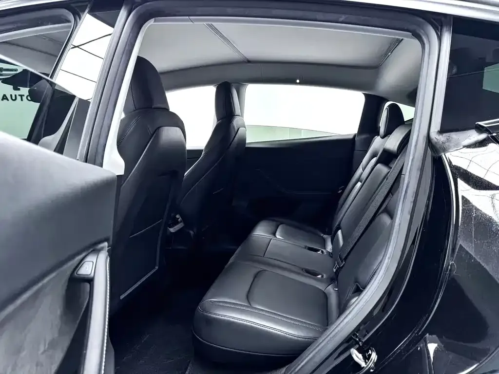 Tesla Model Y 2022 из CN, фото 10