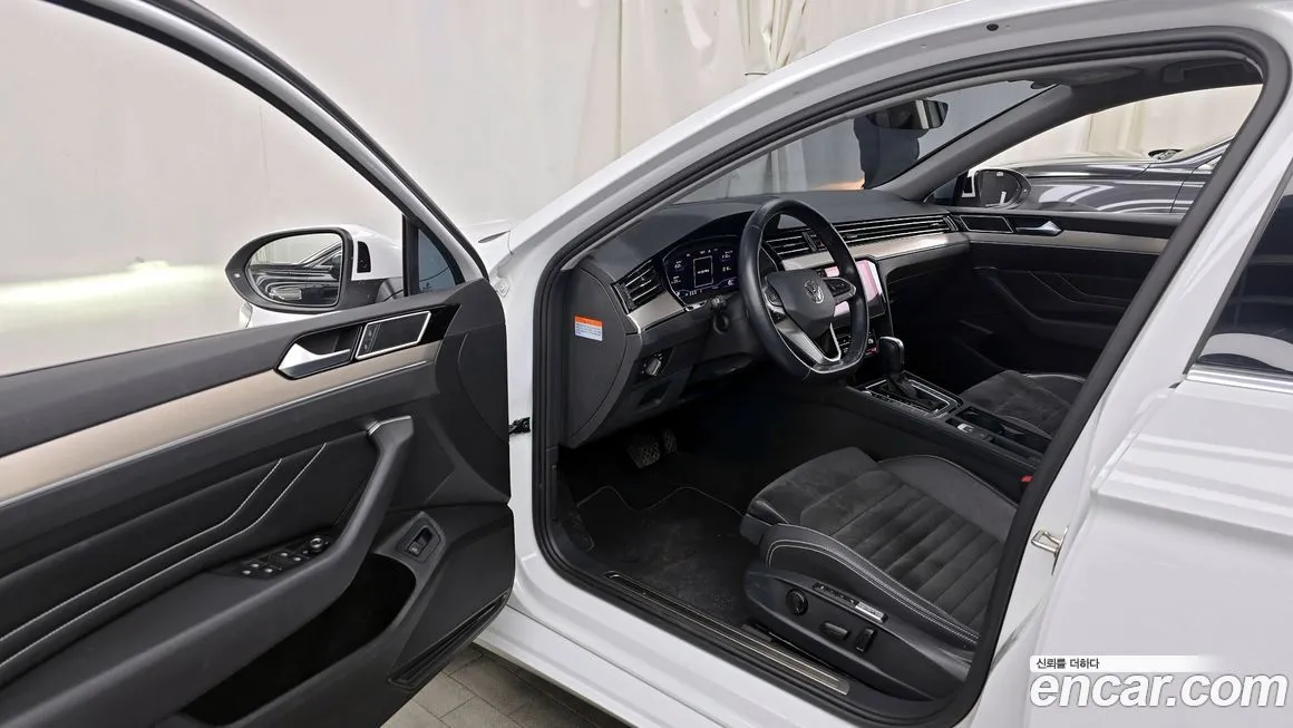 Volkswagen Passat 2021 из KR, фото 10