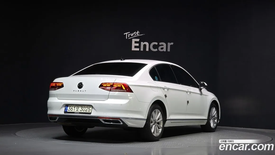 Volkswagen Passat 2021 из KR, фото 2