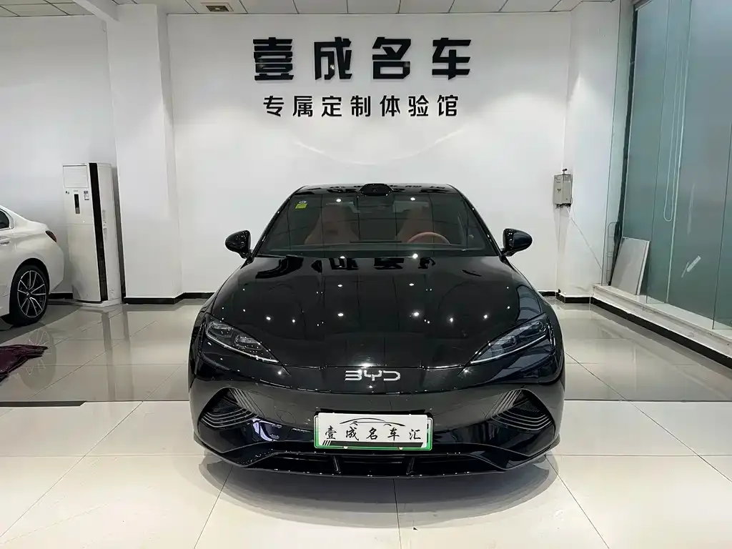 BYD Seal — фото 2