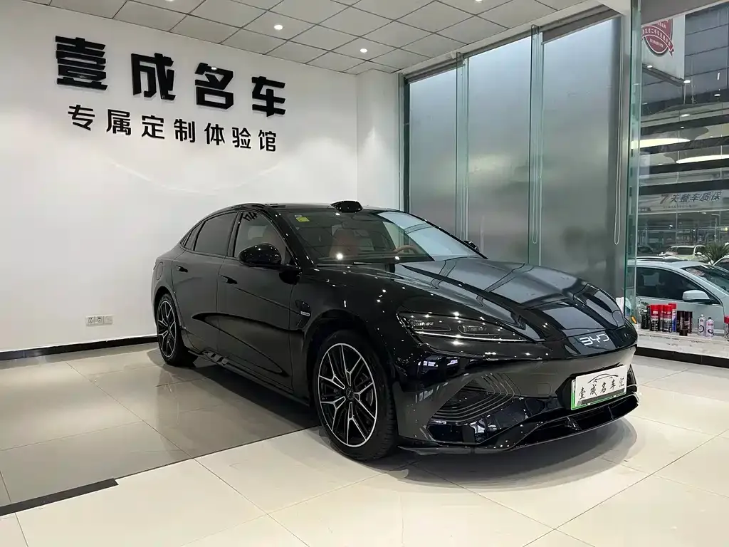 BYD Seal — фото 3