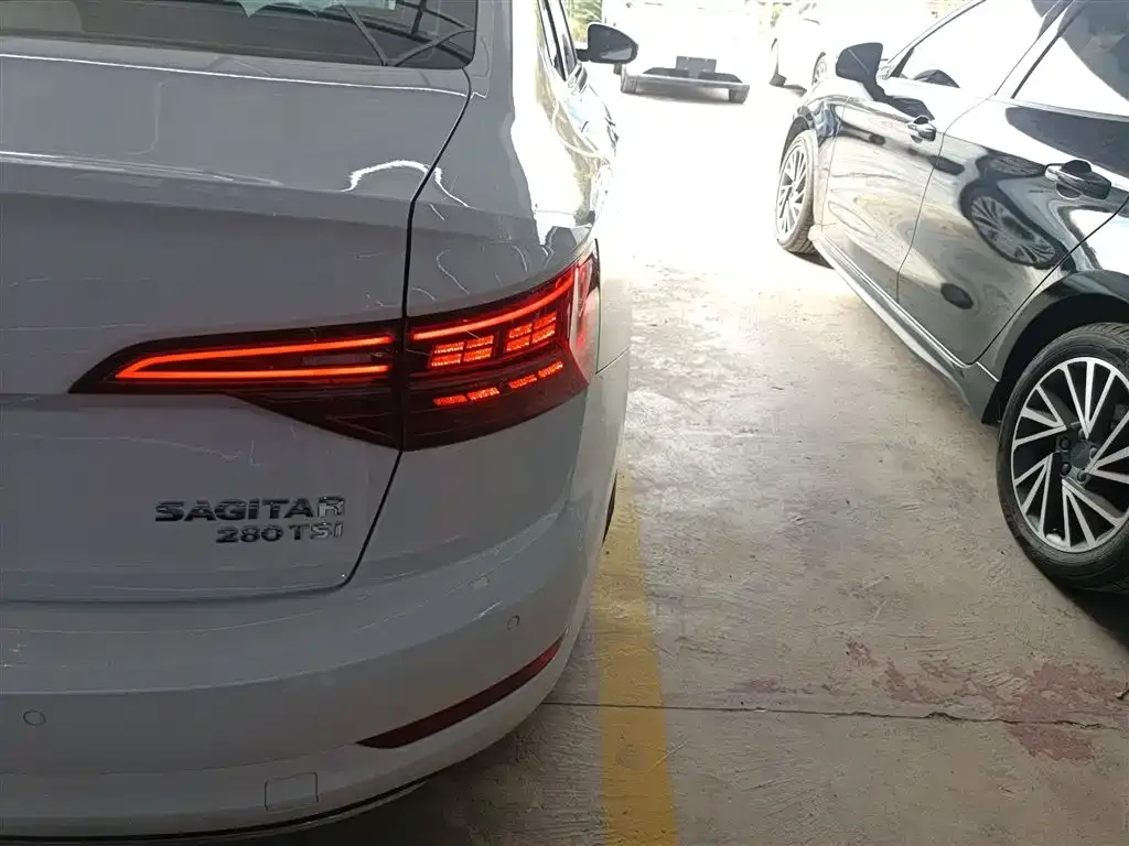Volkswagen Sagitar 2021 из CN, фото 8