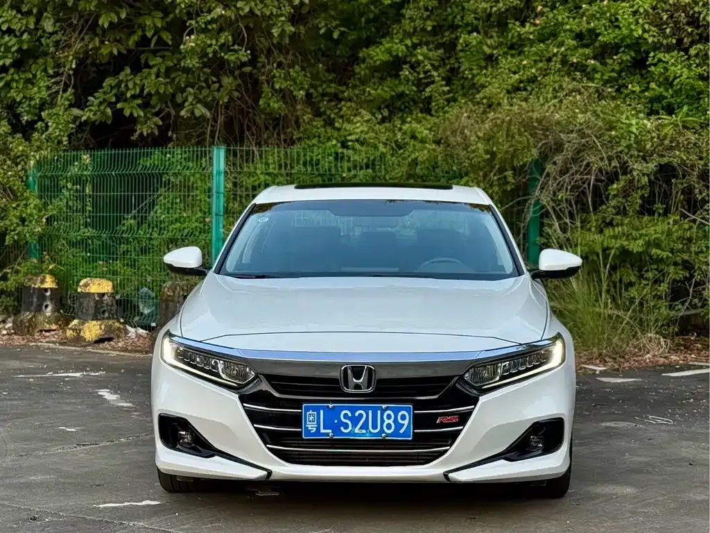 Honda Accord 2023 из CN, фото 2