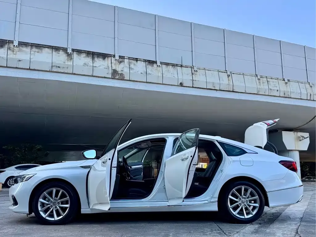 Honda Accord 2023 из CN, фото 5