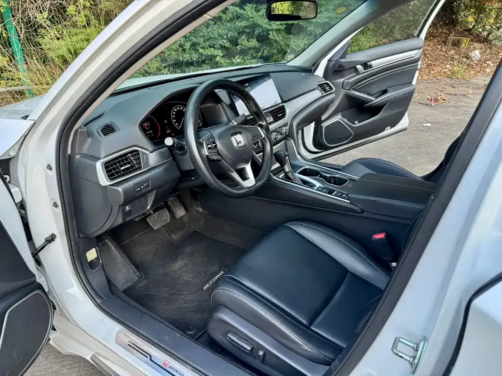 Honda Accord 2023 из CN, фото 7
