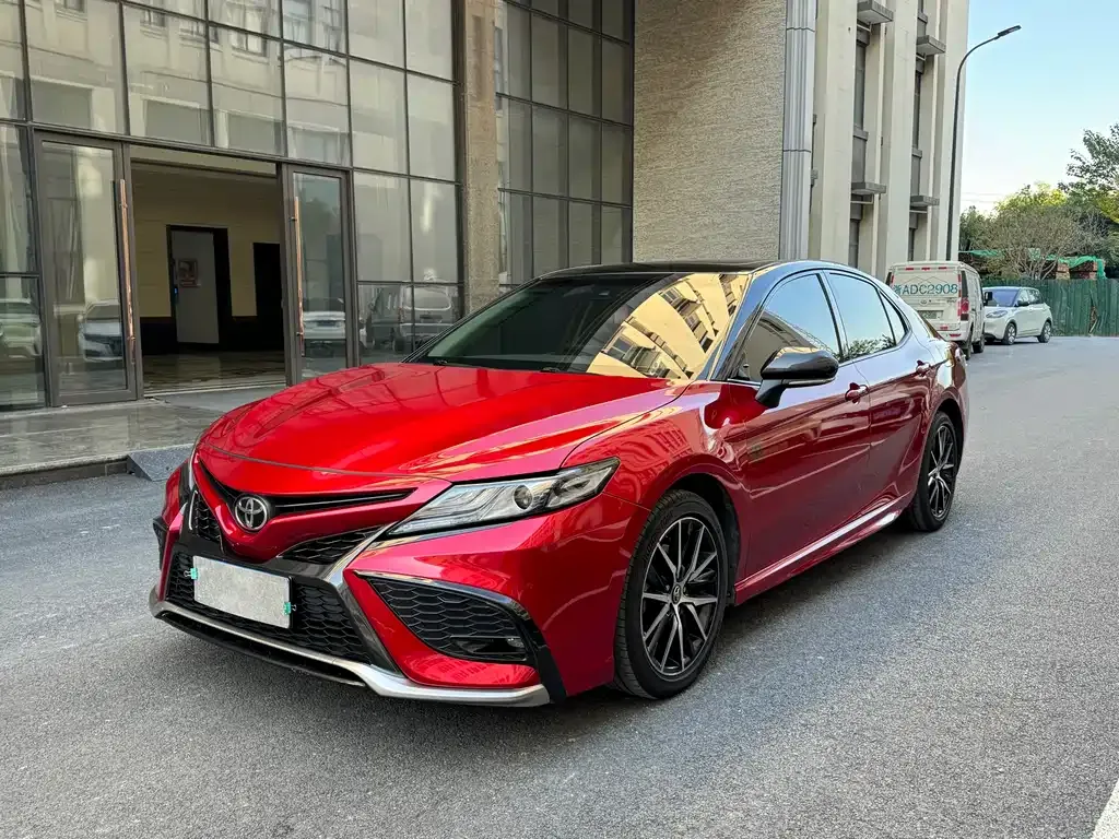 Toyota Camry 2021 из CN, фото 1