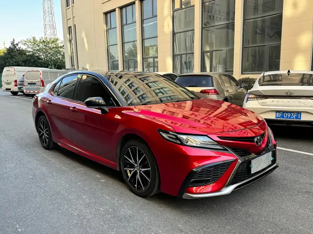 Toyota Camry 2021 из CN, фото 3