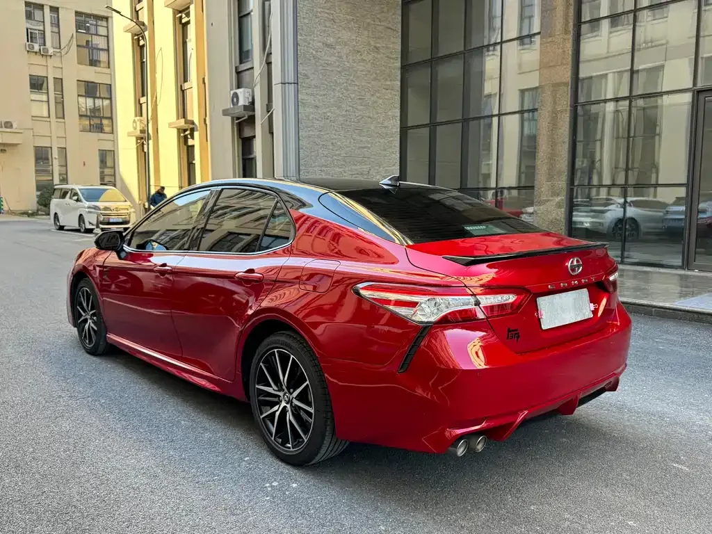 Toyota Camry 2021 из CN, фото 6