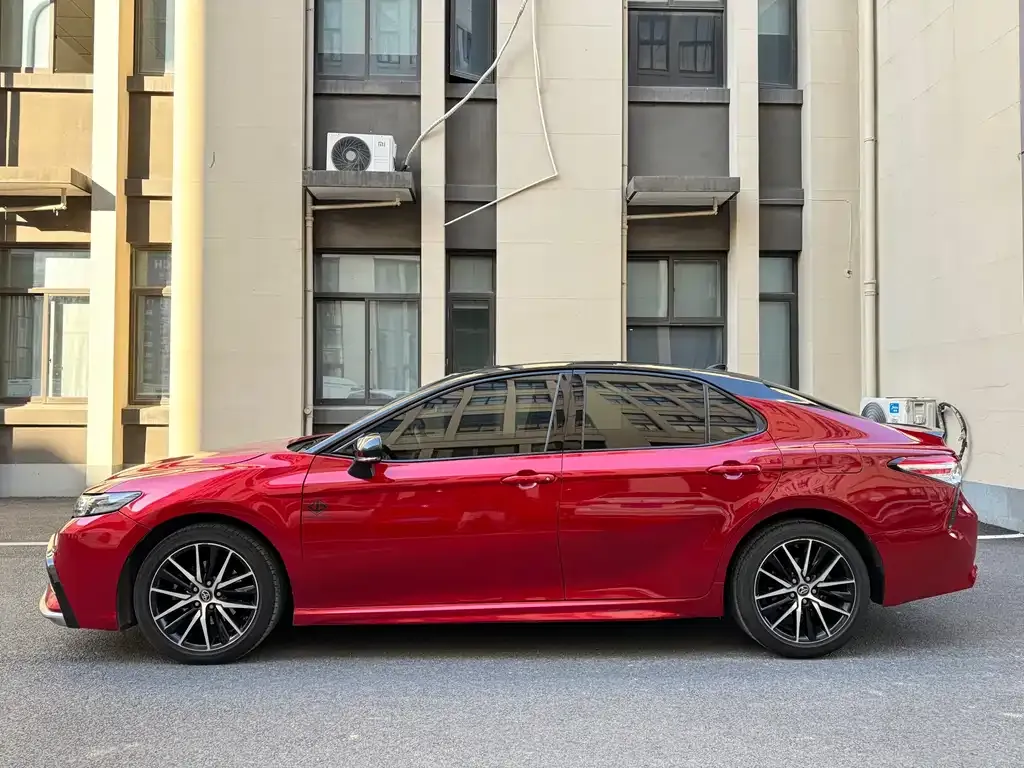 Toyota Camry 2021 из CN, фото 7